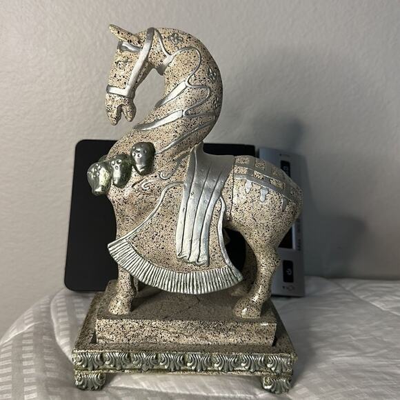 TANG DYNASTY GRANITE WAR HORSE Replica with STATUE PEDESTAL BASE - Picture 3 of 16